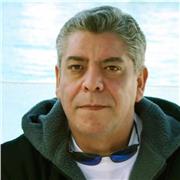 He trabajado durante muchos años en diferentes sectores del área social, cuento con los estudios, la experiencia y las aptitudes necesarias para instruir y estimular a otros  en el campo del aprendizaje.
Sé que puedo hacer un buen trabajo con todo tipo de